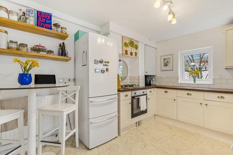 3 bedroom terraced house for sale, Fairview GL52 6BD