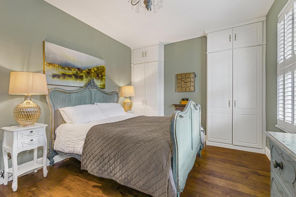 3-bed-house-cheltenham10.jpg