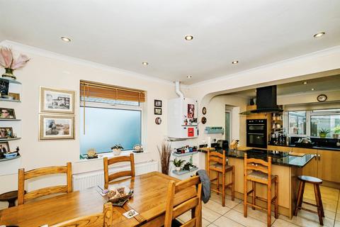 2 bedroom semi-detached bungalow for sale, Devonport Road, Worthing