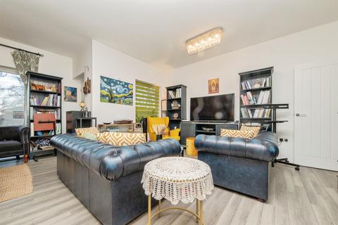 2 bedroom apartment for sale, Eden Drive, Colchester