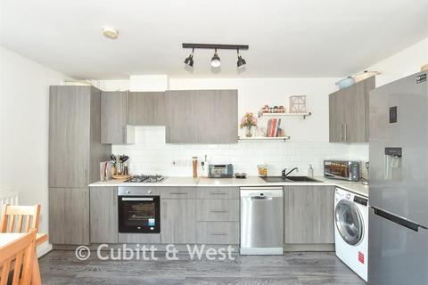 2 bedroom ground floor flat for sale, Sycamore Drive, Burgess Hill, West Sussex