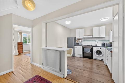 3 bedroom flat for sale, Opal Street, London