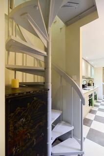 1 bedroom flat to rent, Abingdon Road London W8