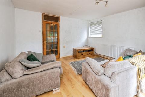 undefined, Ullswater Close, Worcester