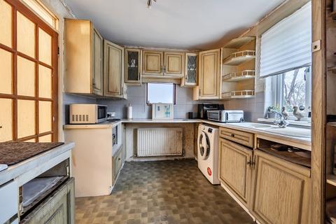 3 bedroom semi-detached house for sale, Chiltern Dene, Enfield