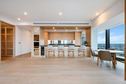3 bedroom apartment for sale, Legacy Building, Embassy Gardens, London, SW11