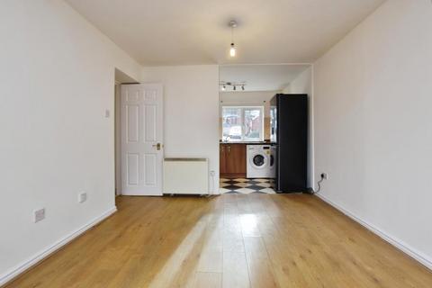 1 bedroom apartment to rent, Winton Street, Bristol BS4