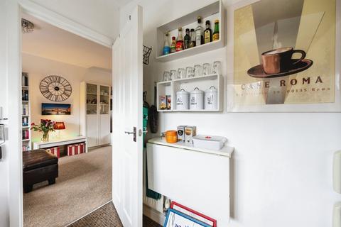 2 bedroom house for sale, Sir Henry Brackenbury Road, Ashford
