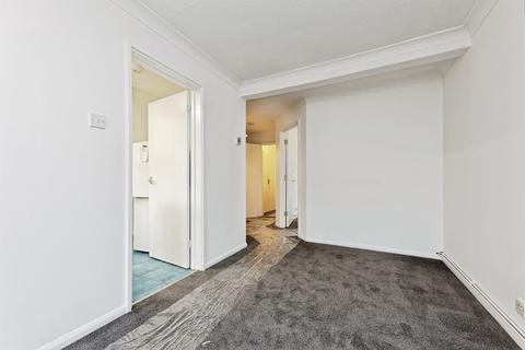 4 bedroom end of terrace house for sale, Rushmead Close, Canterbury