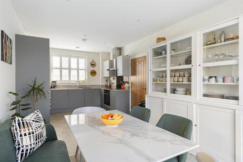 4 bedroom detached house for sale, Devitt Drive, Crossways, Dorchester