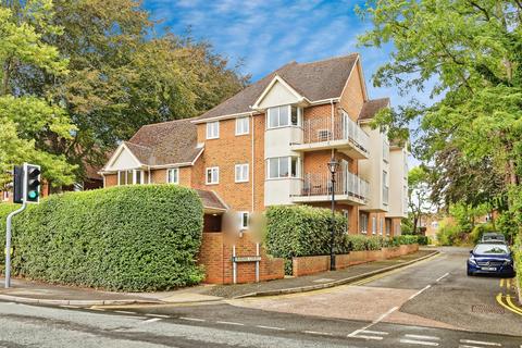 2 bedroom apartment for sale, Rheims Court, Canterbury