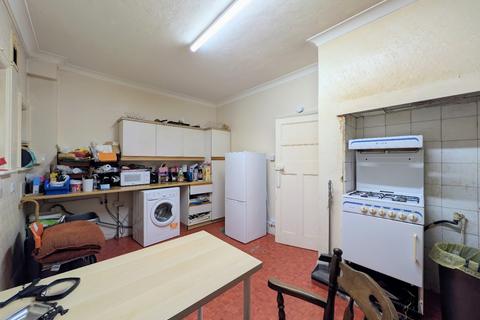 3 bedroom terraced house for sale, Navarino Road, Worthing