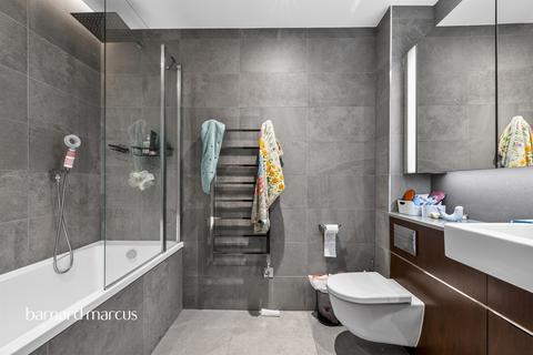2 bedroom flat for sale, Charles Clowes Walk, LONDON