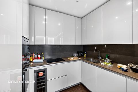 2 bedroom flat for sale, Charles Clowes Walk, LONDON
