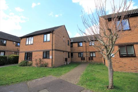 1 bedroom ground floor flat to rent, Cardington Court, Acle NR13
