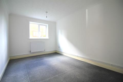 1 bedroom ground floor flat to rent, Cardington Court, Acle NR13
