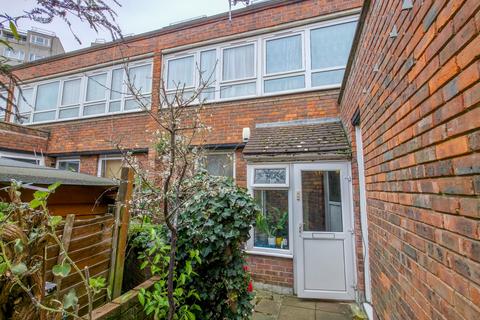 3 bedroom maisonette for sale - Lytton Strachey Path, Thamesmead, London, SE28