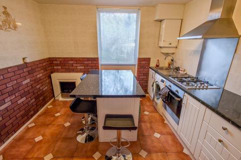 3 bedroom maisonette for sale, Lytton Strachey Path, Thamesmead, London, SE28
