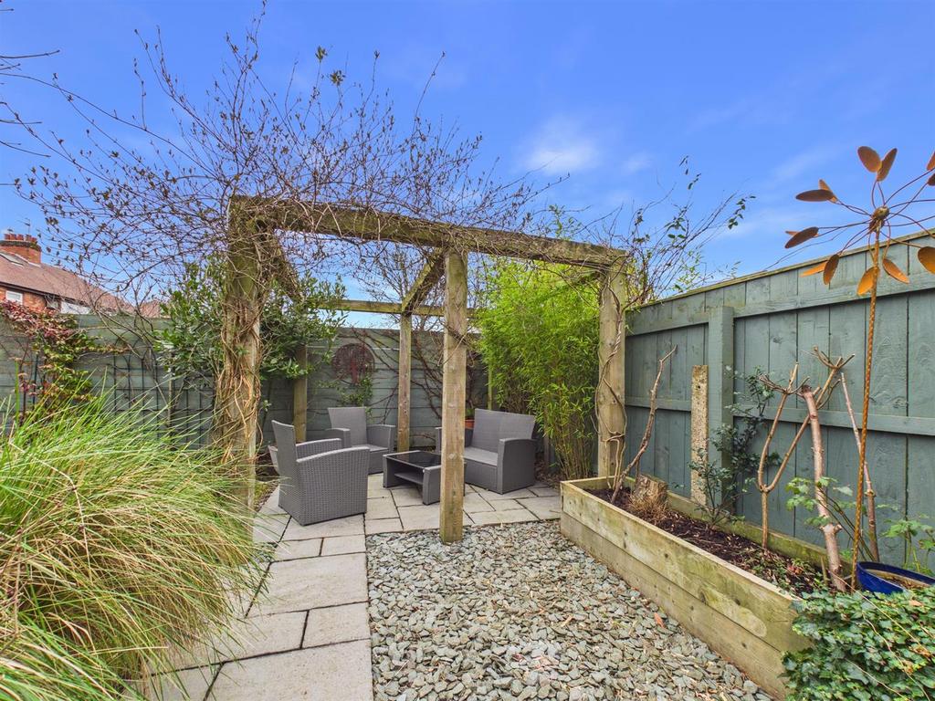 Garden 2.jpg