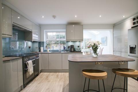 4 bedroom detached house for sale, Somerset Close, Wokingham, RG41