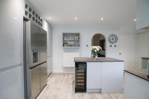 4 bedroom detached house for sale, Somerset Close, Wokingham, RG41