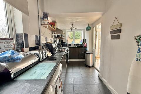 3 bedroom semi-detached house for sale, Park Road, Quarry Bank, Brierley Hill