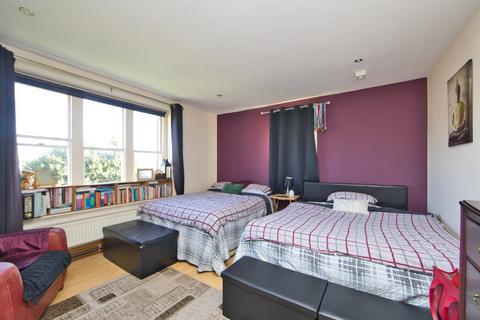 3 bedroom flat for sale, Foord Road, Folkestone, Kent, CT20