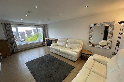 undefined, Yr Elain, Swansea