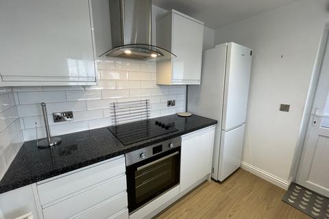 undefined, Yr Elain, Swansea