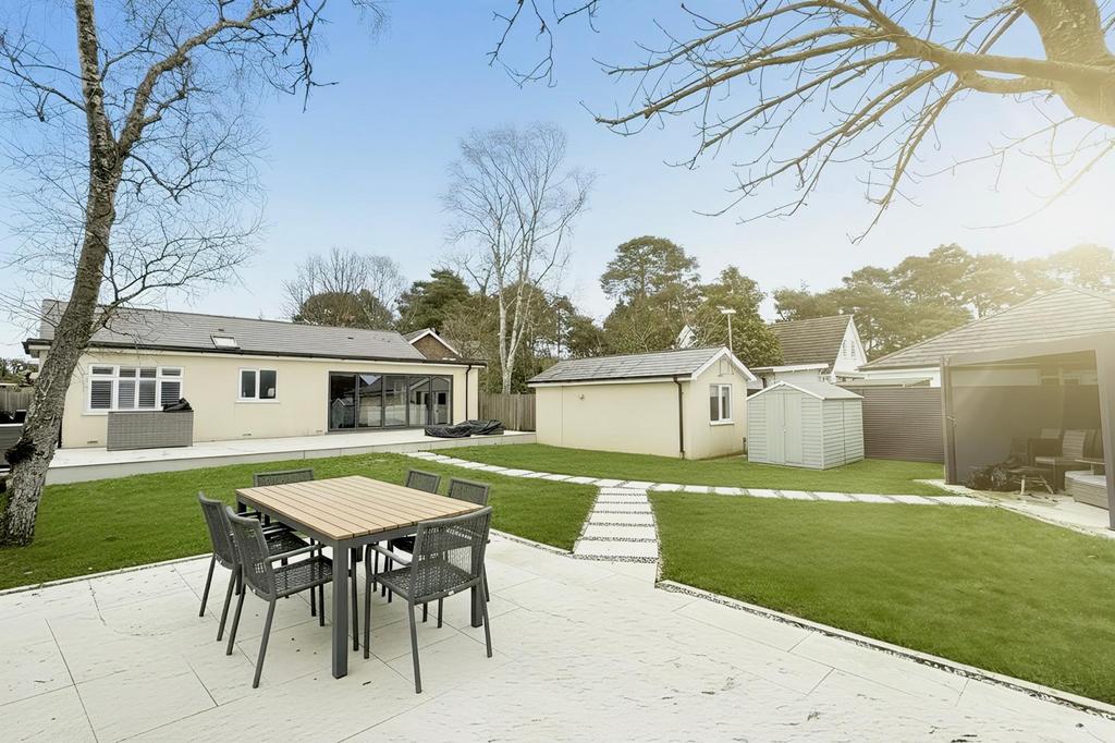4 Bedroom Detached Bungalow