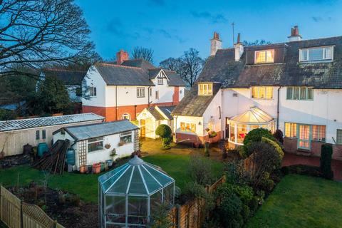 4 bedroom semi-detached house for sale, Manchester Road, Over Hulton, Bolton, Lancashire, BL5