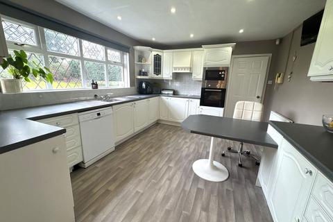 5 bedroom detached house for sale, Park Lodge Close, Cheadle