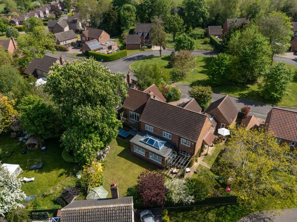 7ee0e724-3575-44e2-80d5-744b85d7daf0