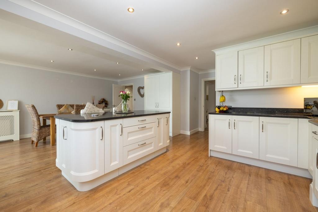 10e53155-ca15-46a5-a828-1d4271fc29d7