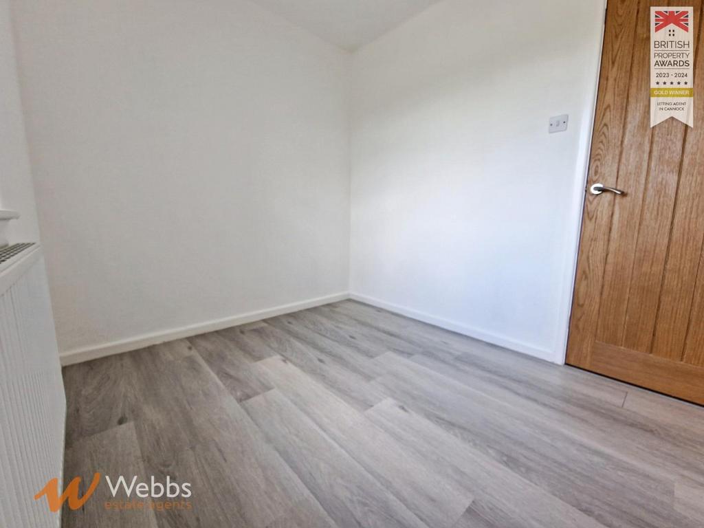 Bedroom small.jpg