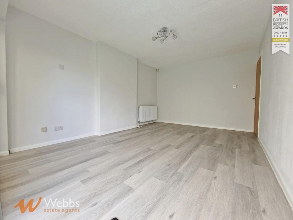 Living room 2.jpg