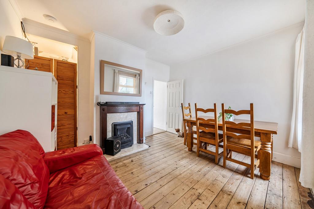 1416995-14-69947b...