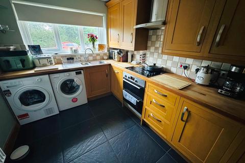 3 bedroom semi-detached house for sale, Llwyn Cyfarthwch, Llanelli