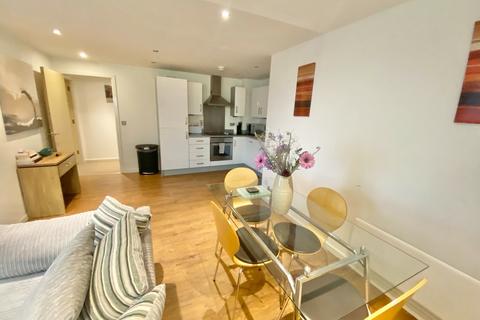 2 bedroom apartment for sale, South Quay, Kings Road, Swansea