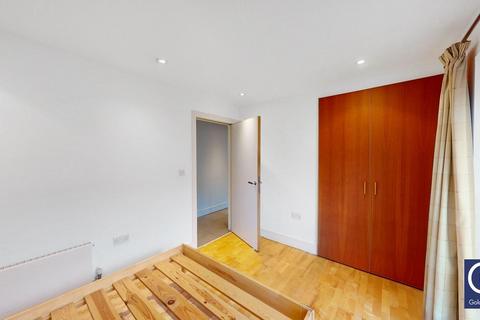 2 bedroom apartment for sale, Polyteck House, Leman Street, London, E1