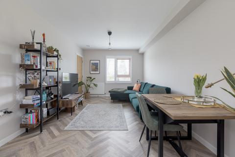 1 bedroom ground floor flat for sale, 29/2 Citypark Way, Fettes, Edinburgh, EH5 2FA