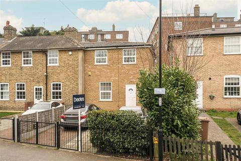 2 bedroom flat for sale, Campshill Road, London SE13