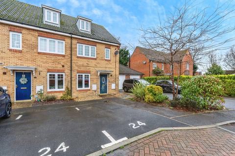 3 bedroom end of terrace house for sale, Fulford Road, North Baddesley, Southampton
