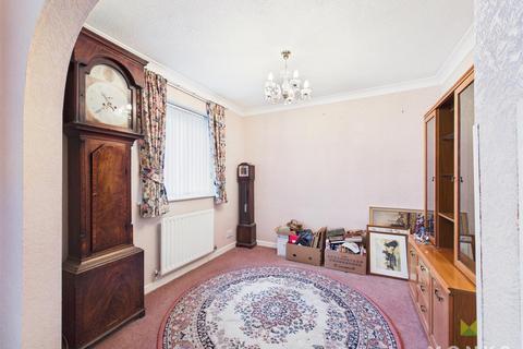 3 bedroom detached bungalow for sale, Hampton Rise, Oswestry