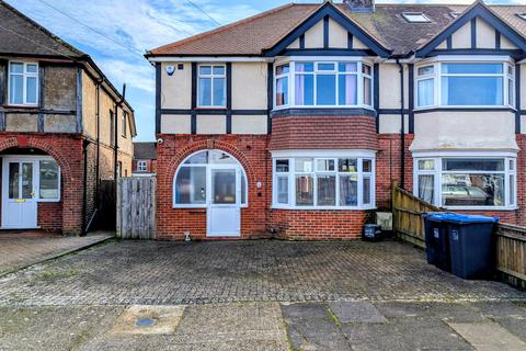 Livesay Crescent, Worthing