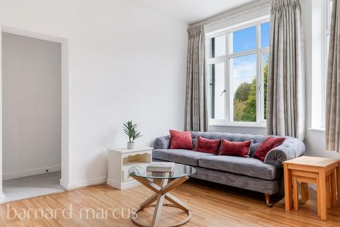 2 bedroom flat for sale, Oakhill Road, London