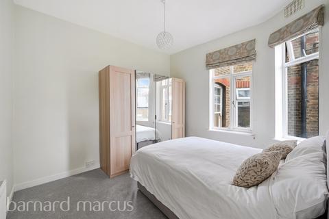 2 bedroom flat for sale, Oakhill Road, London