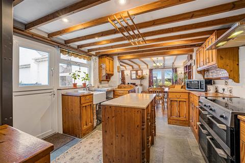 4 bedroom cottage for sale, West Road, Newquay TR8