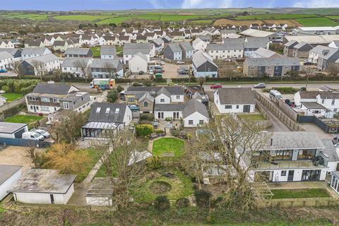 4 bedroom cottage for sale, West Road, Newquay TR8