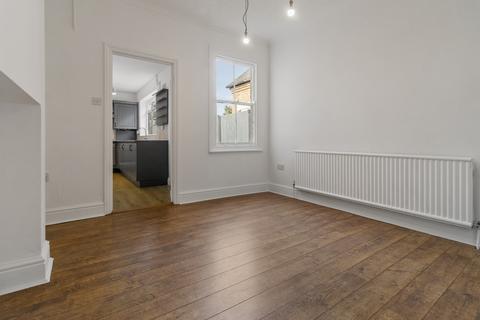 undefined, Worcester WR5